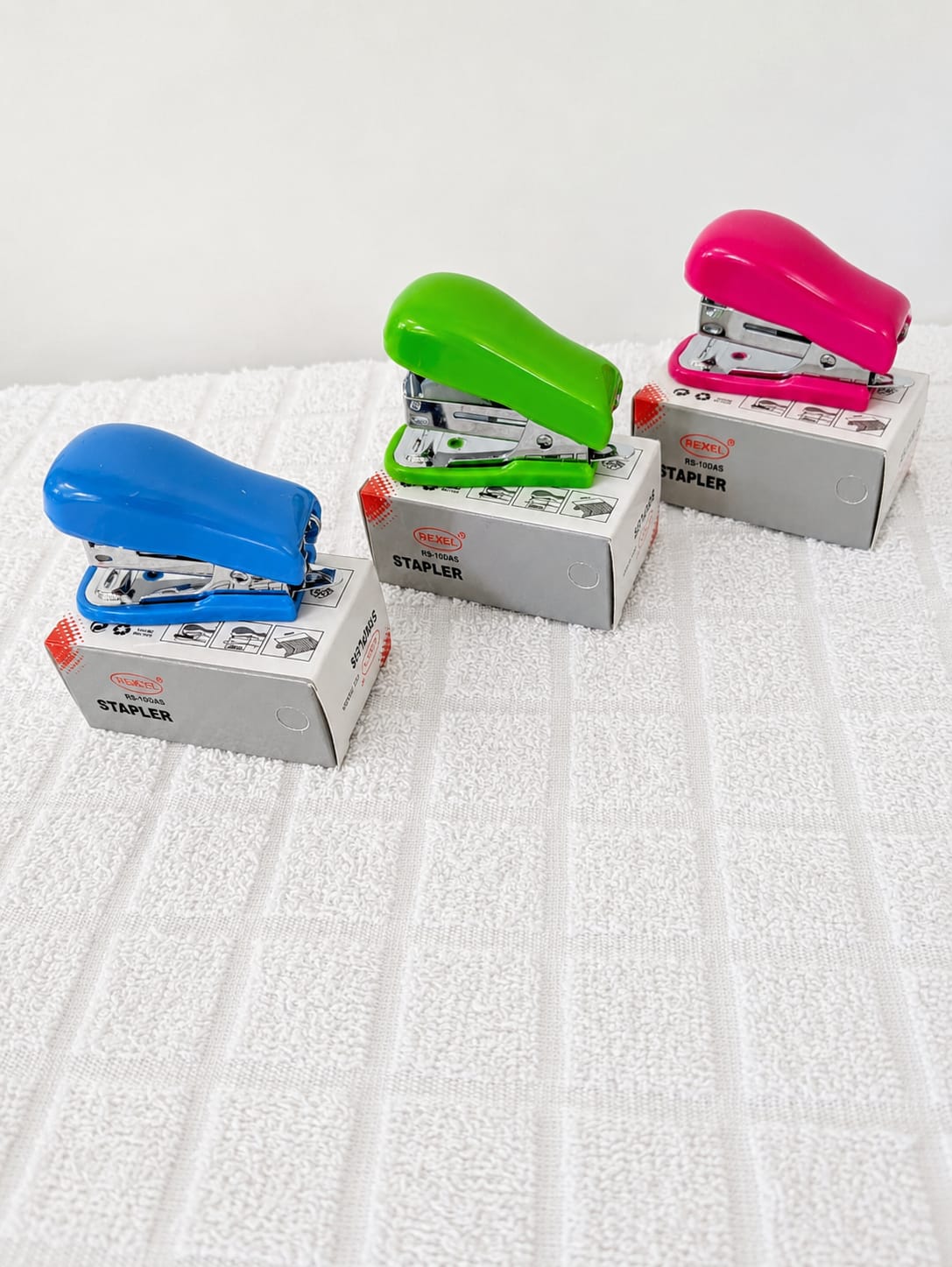 Staplers ST1 - Veerya Holdings